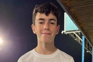 BBC：切尔西将签下16岁北爱尔兰前锋克里斯-阿瑟顿