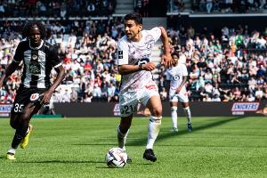 队报：巴黎FC为里尔队长本杰明-安德烈提供22.5万欧月薪合同