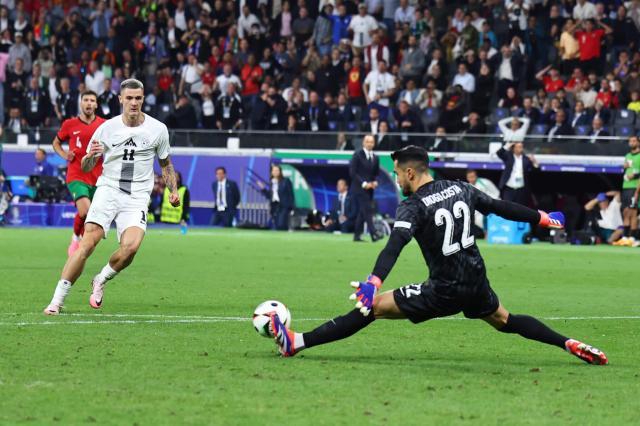 半岛体育-敌动我动+心态巨人+跟随直觉=英雄迪奥戈·科斯塔