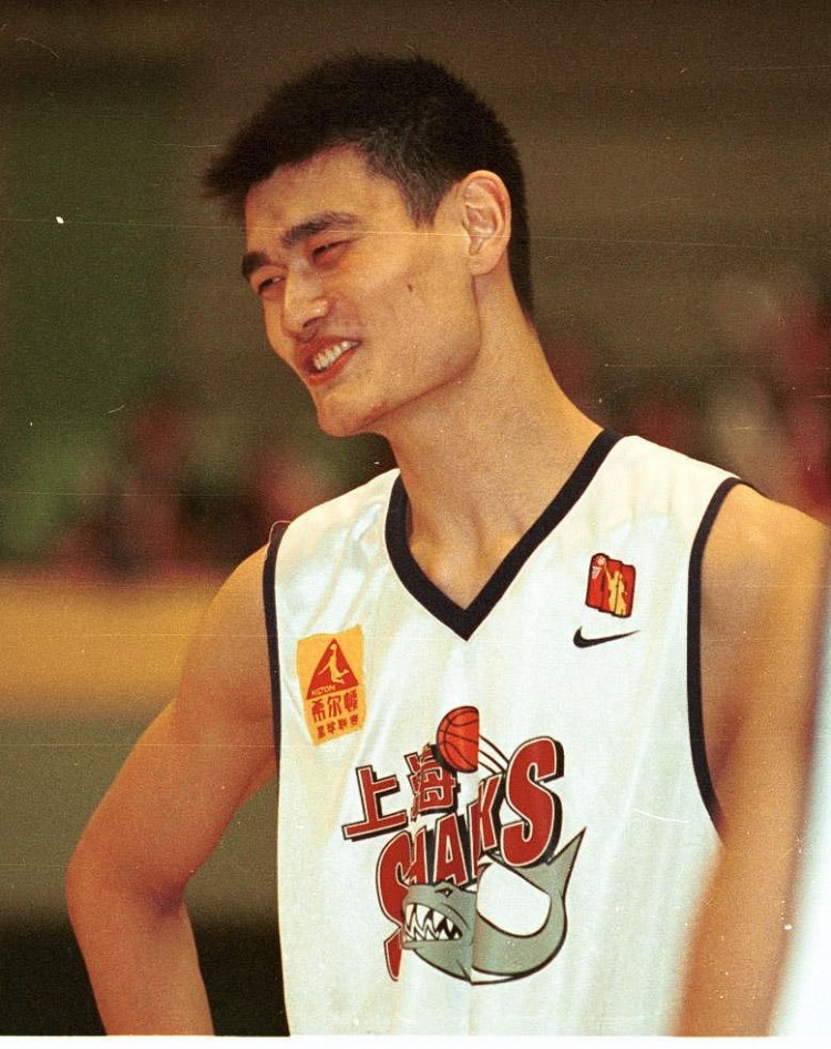 半岛·BOB官方网站-记者：上海将举办俱乐部成立30周年活动 李秋平、姚明出席仪式